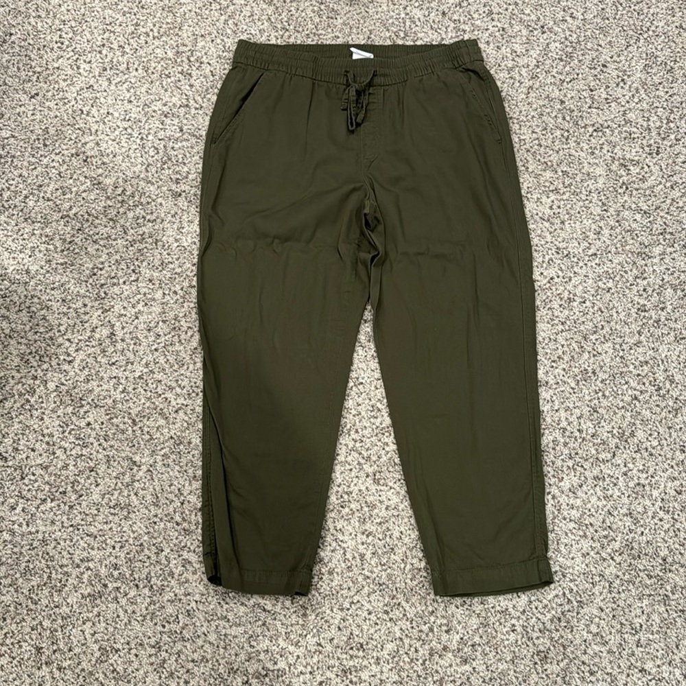 L Gap Army Green Drawstring Pant
